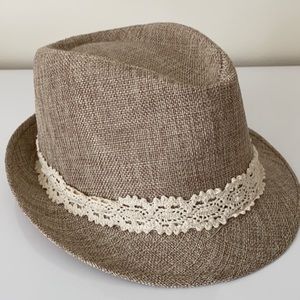 Snazzy hat😎 one size. New without tags